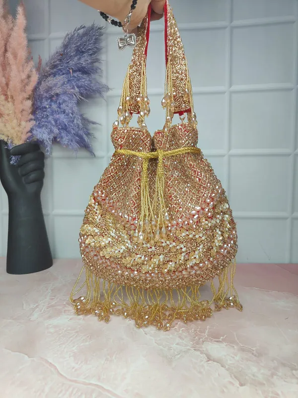 Gold_Toned_Premium_Quality_Designer_Potli_For_Women