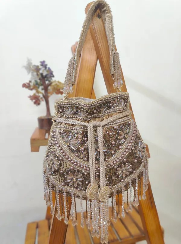 Vintage_Royale_Potli_Bag