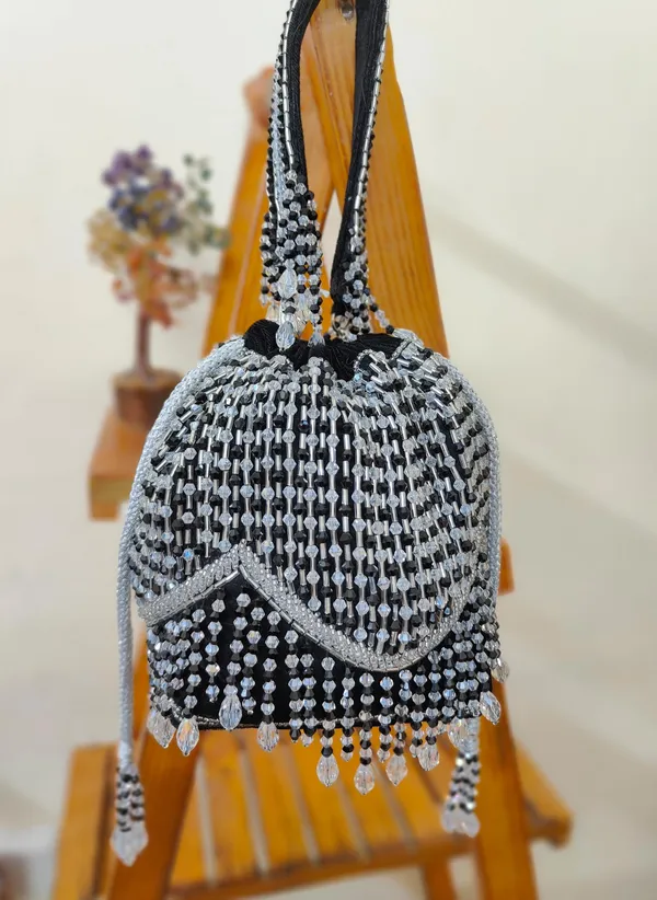 Ruby_Radiance_Beaded_Potli_Bag