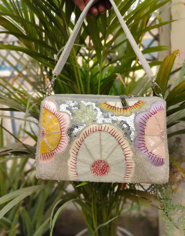 Midnight_Bloom_Beaded_Clutch