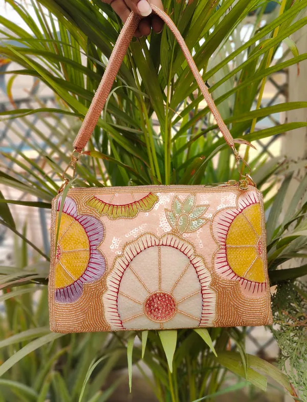Midnight_Bloom_Beaded_Clutch