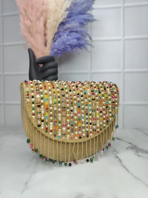 Zayra_Rang_Mahal_–_Velvet_Potli_with_Pearl_&_Gem_Embellishment