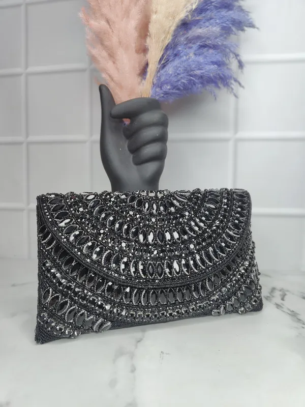 Black_Stylish_Beaded_With_Embroidery_For_Weddings,_Parties,_And_Events_Envelope_Flap_Clutch_For_Women