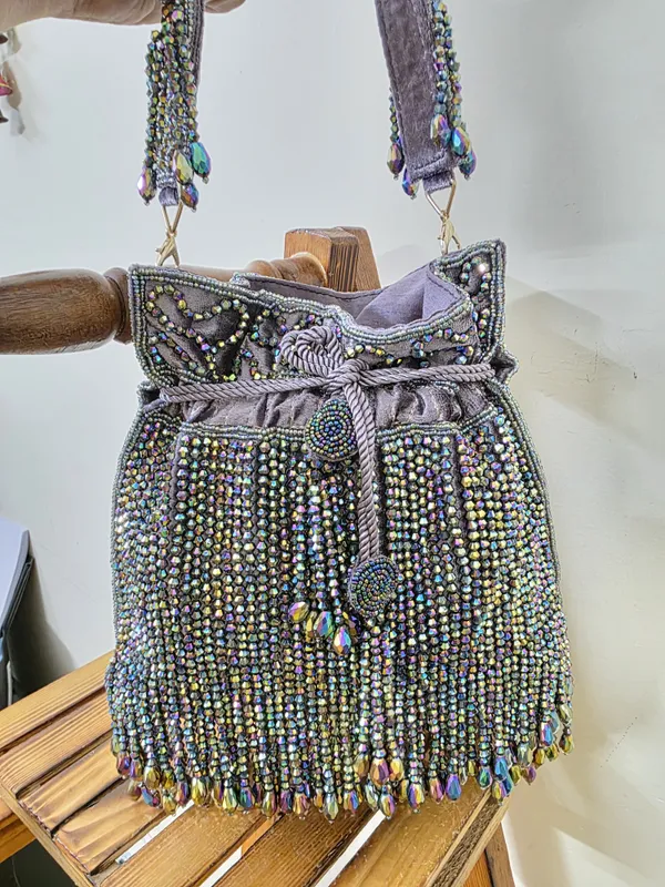 Multicolor_Iridescent_Velvet_Beaded_Potli_Bag