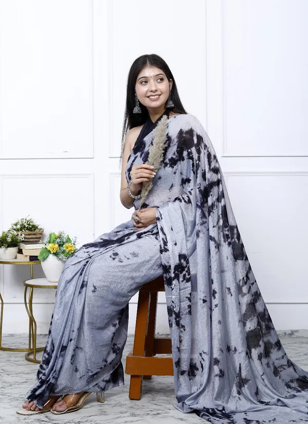 Grey_Pure_Chiffon_Trendy_Checked_Bandhini_Chiffon_Sarees_For_Women