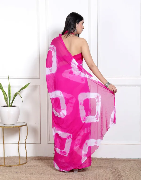 Pink_Chiffon_Trendy_Checked__Saree_For_Women