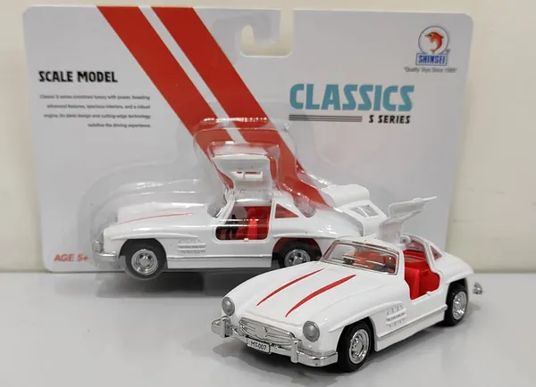Multicolour_Classics_Pull-Back_Action_Toy_Car_-_Realistic_Design,_Openable_Doors,_Scale_Model_For_Kids