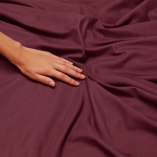 Wine_Single_Solid_Fitted_Microfiber_With_1_Single_Bedsheet_|_(36*78)_&_1_Pillow_Cover_(18*28)