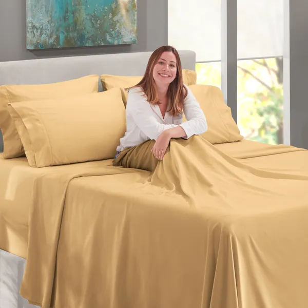 Beige_Solid_Microfiber_With_1_Double_Bedsheet_|_(90*95)_&_2_Pillow_Covers_(18*28)