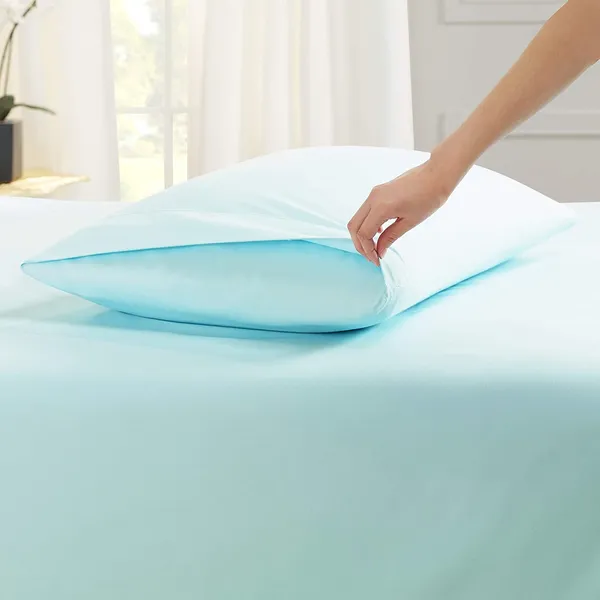 Aqua_Solid_Microfiber_With_1_Double_Bedsheet_|_(90*95)_&_2_Pillow_Covers_(18*28)