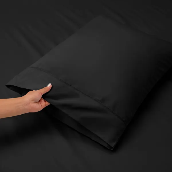 Black_Single_Solid_Fitted_Microfiber_With_1_Single_Bedsheet_|_(36*78)_&_1_Pillow_Cover_(18*28)