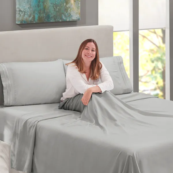 Grey_Solid_Microfiber_With_1_Double_Bedsheet_|_(90*95)_&_2_Pillow_Covers_(18*28)