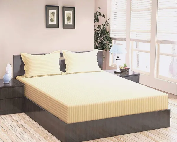 Ivory_Stp_Fitted_Microfiber_With_1_Double_Bedsheet_|_(72*78)_&_2_Pillow_Covers_(18*28)