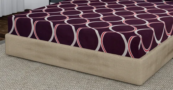 Maroon_Gola_Fitted_Microfiber_With_1_Double_Bedsheet_|_(72*78)_&_2_Pillow_Covers_(18*28)