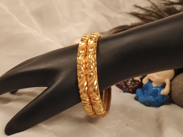1_Gram_Gold-Plated_High_Gold_Bangles_Set