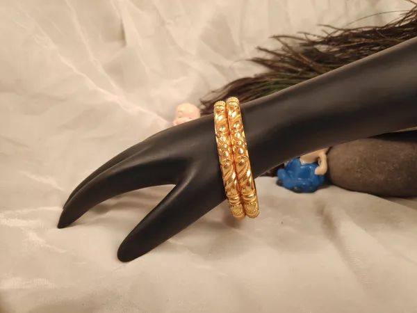 1_Gram_Gold-Plated_High_Gold_Bangles_Set