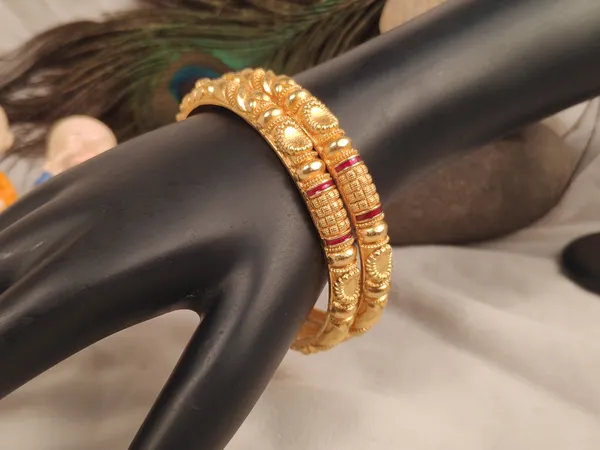 1_Gram_Gold-Plated_High_Gold_Bangles_Set