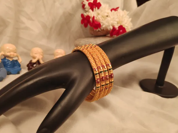 1_Gram_Gold-Plated_High_Gold_Bangles_Set