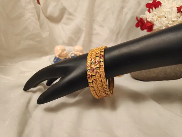 1_Gram_Gold-Plated_High_Gold_Bangles_Set