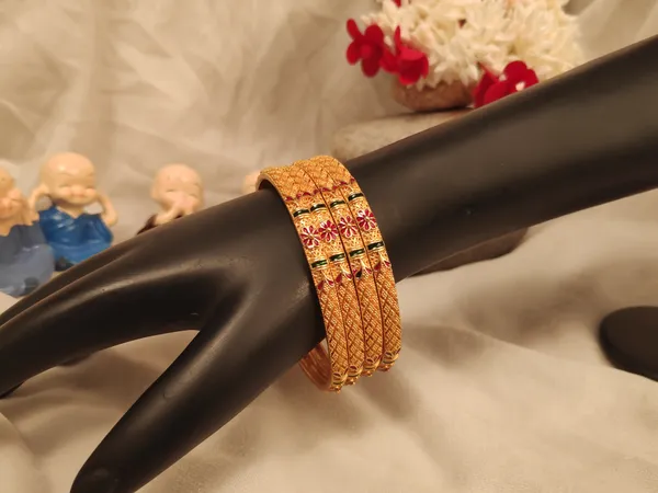 1_Gram_Gold-Plated_High_Gold_Bangles_Set