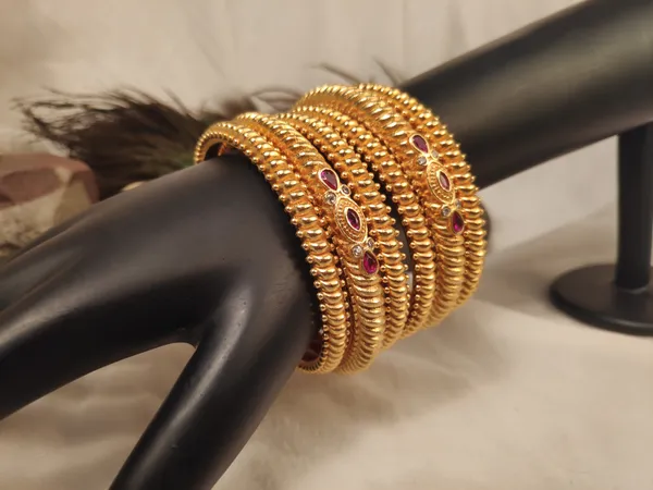 1_Gram_Gold-Plated_High_Gold_Bangles_Set