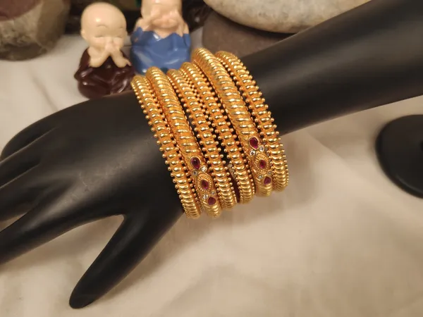 1_Gram_Gold-Plated_High_Gold_Bangles_Set