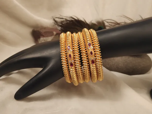 1_Gram_Gold-Plated_High_Gold_Bangles_Set