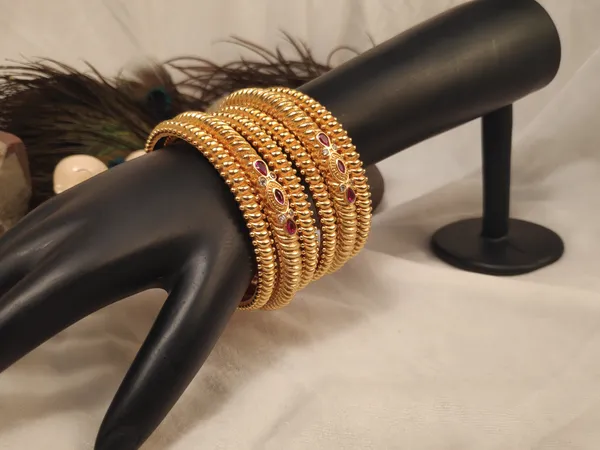 1_Gram_Gold-Plated_High_Gold_Bangles_Set