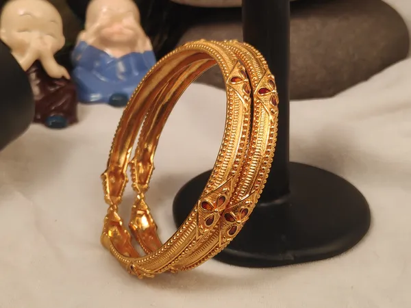 1_Gram_Gold-Plated_High_Gold_Bangles_Set