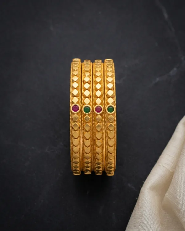 Elegant_Brass_Bangles_with_One_Gram_Gold_Plating_�_Set_of_4