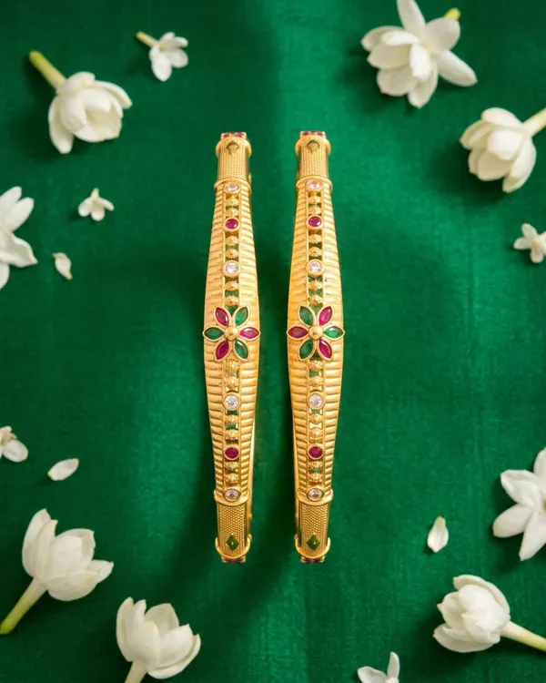 Exquisite_Traditional_Designer_Brass_Bangles_with_Multi-Color_Stone_Work
