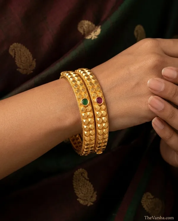Elegant_Brass_Bangles_with_One_Gram_Gold_Plating_�_Set_of_2