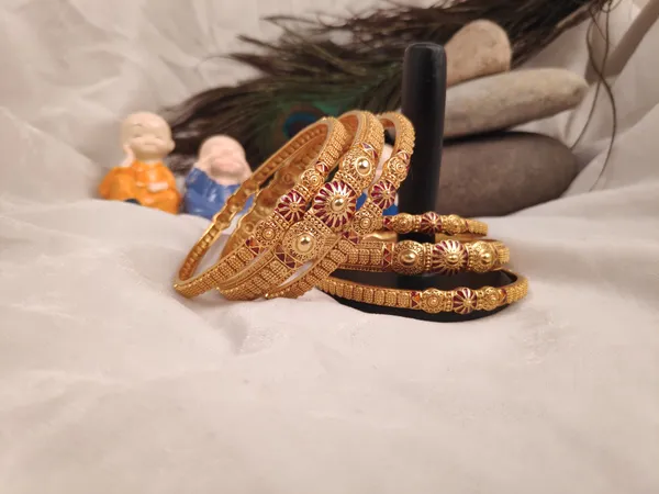 1_Gram_Gold-Plated_High_Gold_Bangles_Set