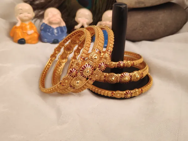 1_Gram_Gold-Plated_High_Gold_Bangles_Set