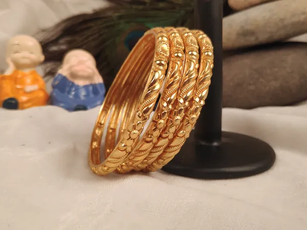1_Gram_Gold-Plated_High_Gold_Bangles_Set