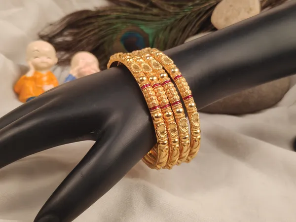 1_Gram_Gold-Plated_High_Gold_Bangles_Set