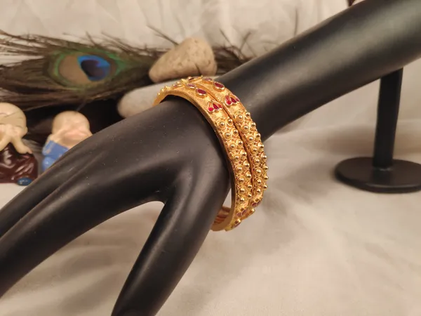 1_Gram_Gold-Plated_High_Gold_Bangles_Set