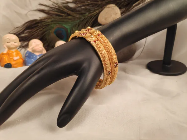 1_Gram_Gold-Plated_High_Gold_Bangles_Set