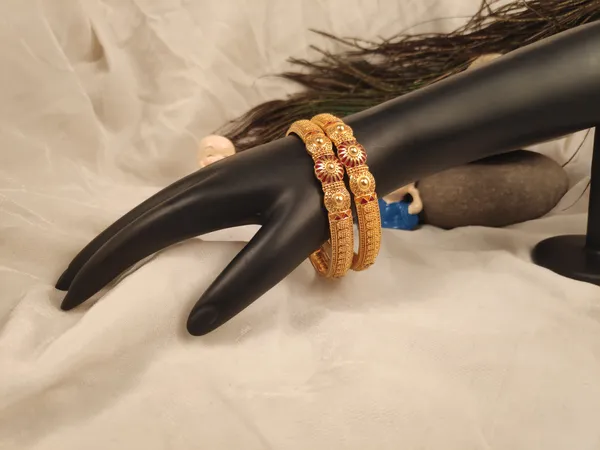 1_Gram_Gold-Plated_High_Gold_Bangles_Set