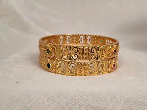 1_Gram_Gold-Plated_Brass_Rajasthani_Bangles_Set_Of_2