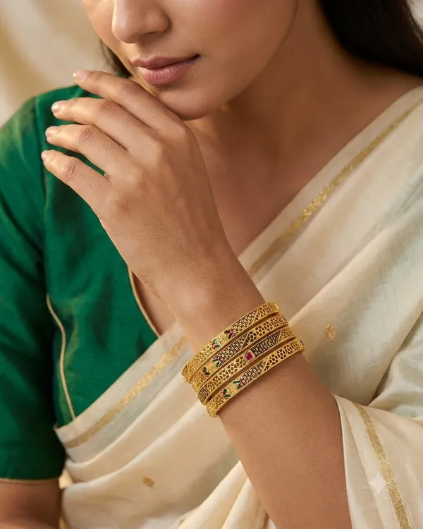 Traditional_Yet_Modern_Brass_Daily_Wear_Bangles_for_Women