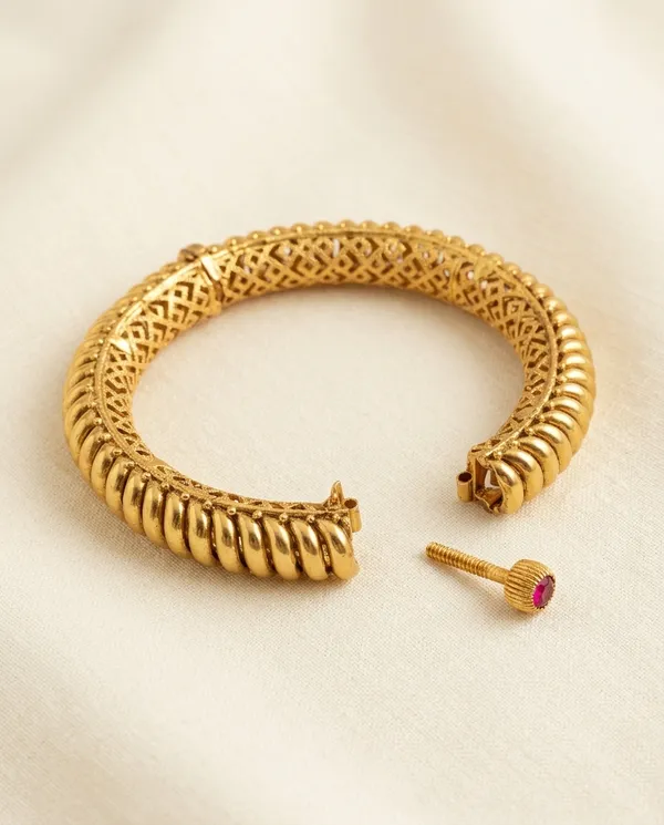 The_Heritage_Ruby-Accent_Copper_Bangle_�_Lifetime_Polish_Edition-_Pack_of_1