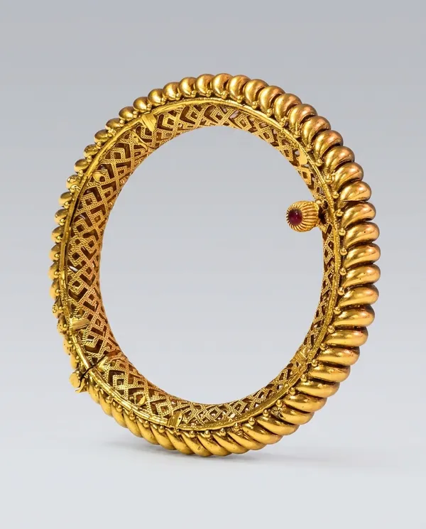 The_Heritage_Ruby-Accent_Copper_Bangle_�_Lifetime_Polish_Edition-_Pack_of_1