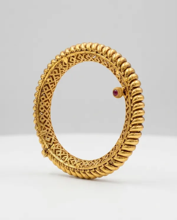 The_Heritage_Ruby-Accent_Copper_Bangle_�_Lifetime_Polish_Edition-_Pack_of_1