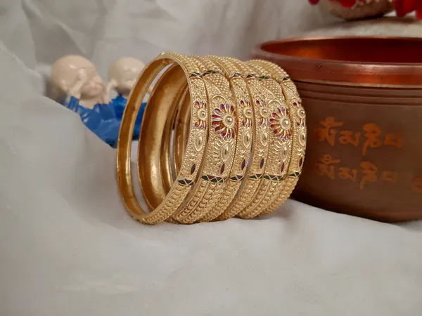 1_Gram_Gold-Plated_High_Gold_Bangles_Set