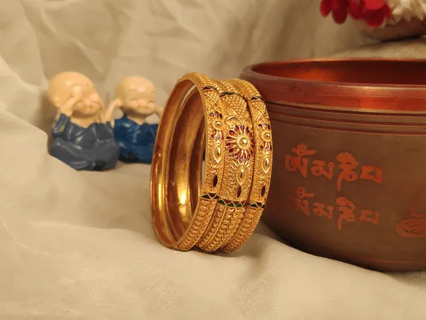 1_Gram_Gold-Plated_High_Gold_Bangles_Set