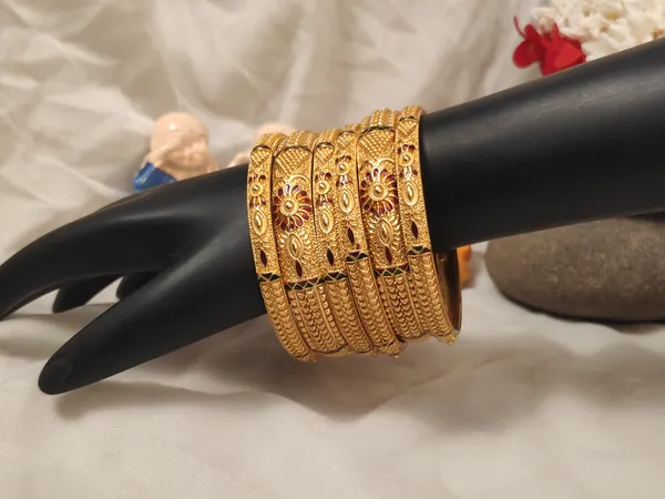 1_Gram_Gold-Plated_High_Gold_Bangles_Set
