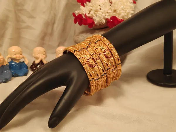 1_Gram_Gold-Plated_High_Gold_Bangles_Set