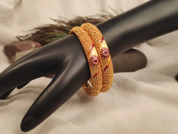 1_Gram_Gold-Plated_High_Gold_Bangles_Set