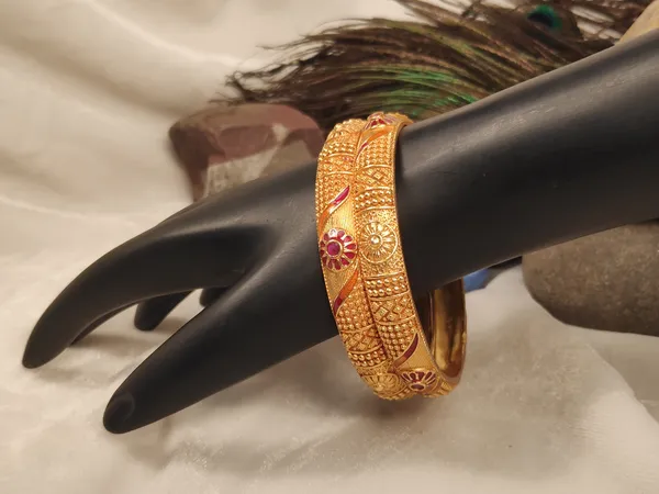 1_Gram_Gold-Plated_High_Gold_Bangles_Set